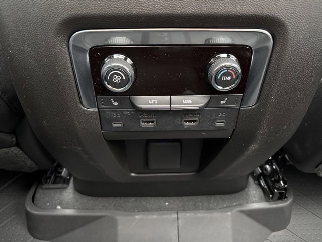 2026 Chevrolet Suburban Premier - Photo 36