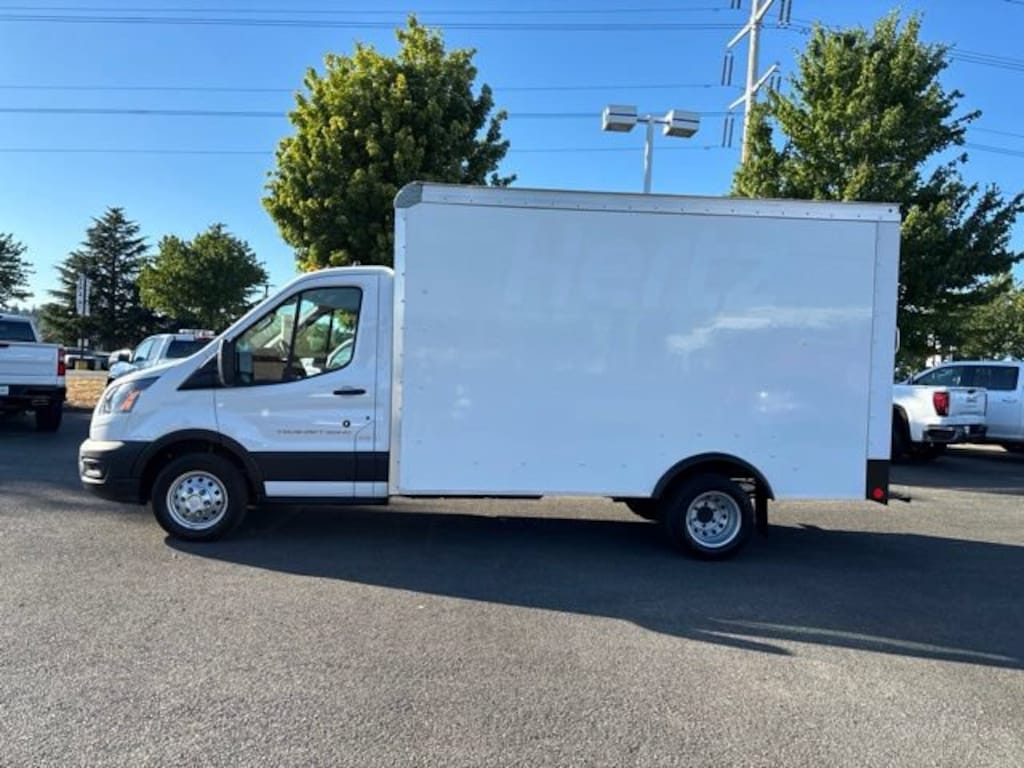 Used 2023 Ford Transit Cutaway