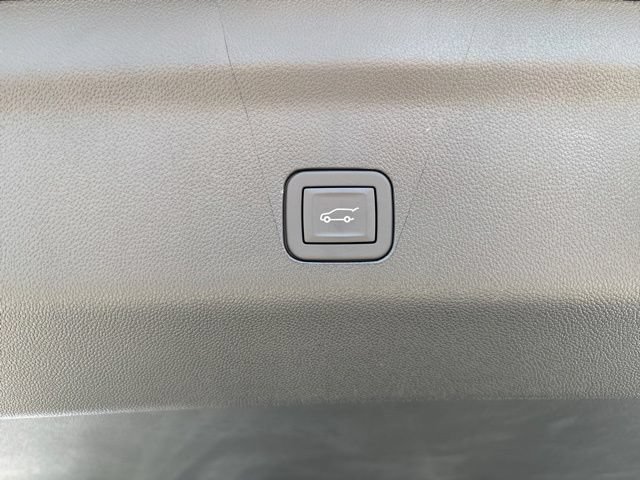 2026 Chevrolet Suburban Premier - Photo 40