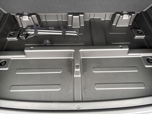2026 Chevrolet Suburban Premier - Photo 43
