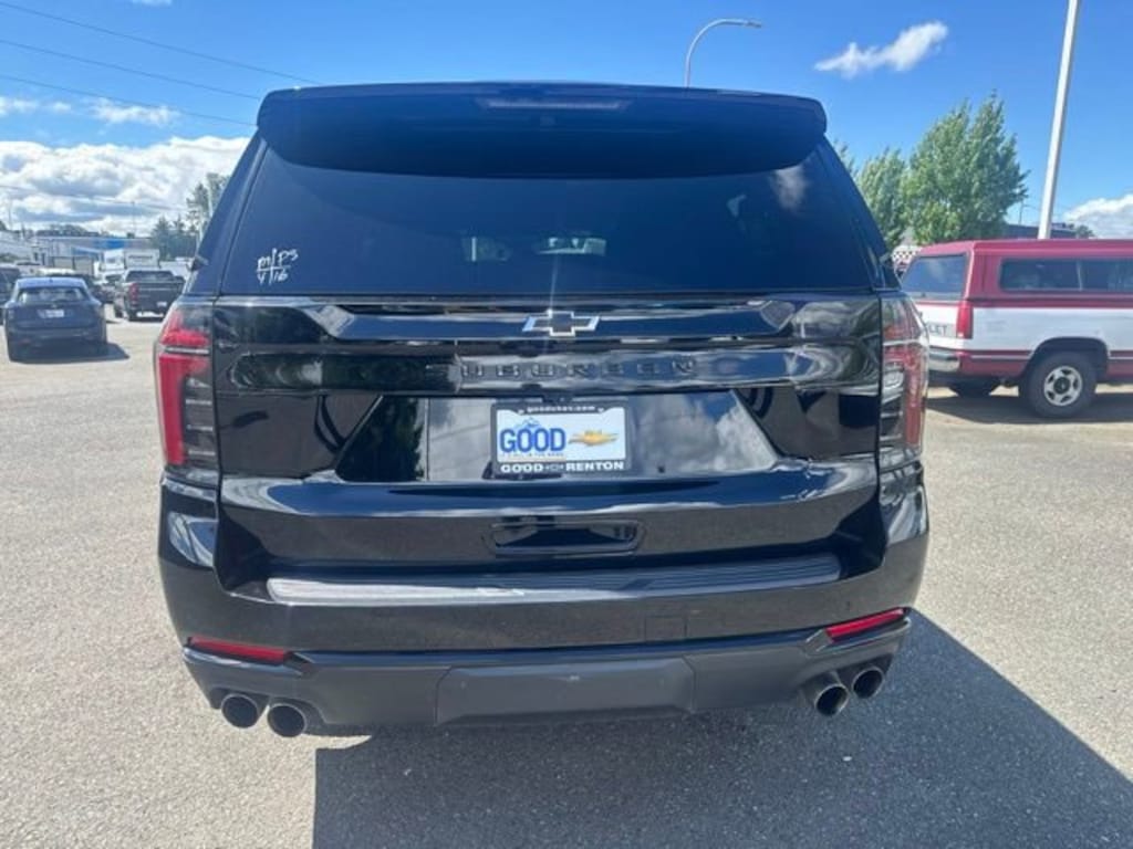 Used 2025 Chevrolet Suburban Z71 SUV