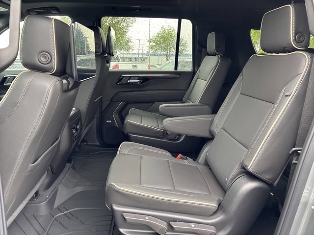 2026 Chevrolet Suburban Premier - Photo 10