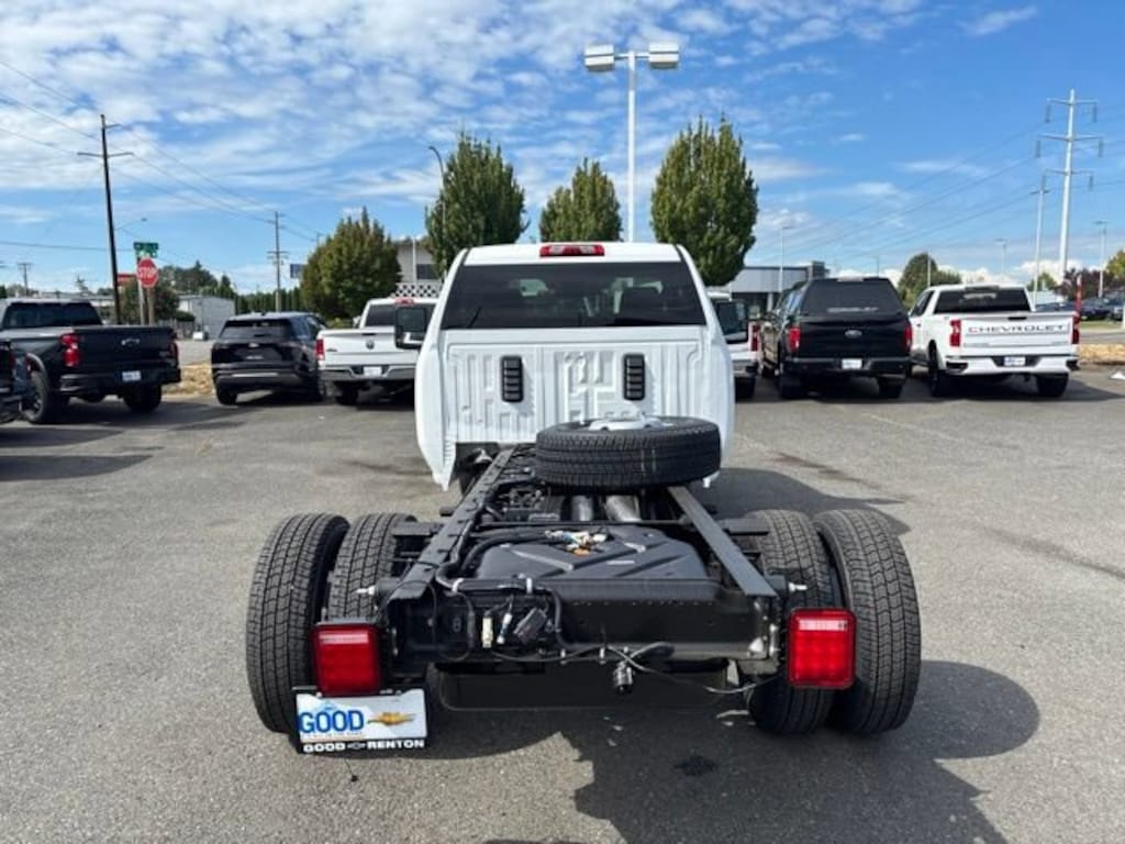 New 2026 Chevrolet Silverado 3500 HD Chassis Cab Work Truck Truck