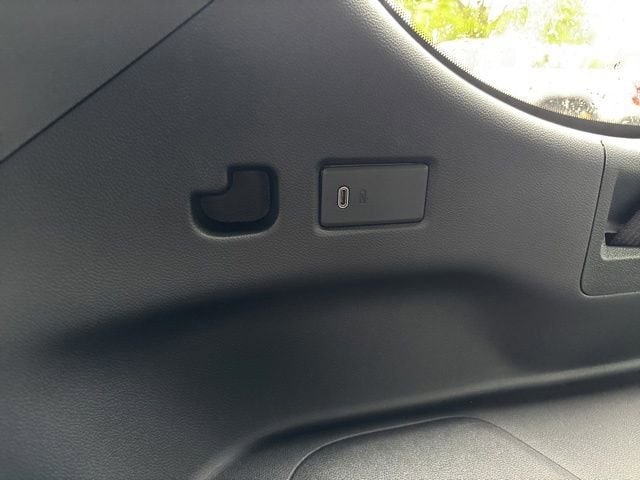 2026 Chevrolet Suburban Premier - Photo 47