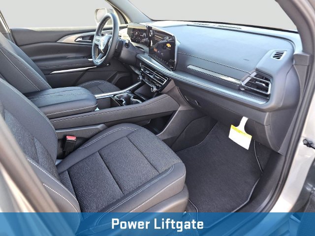 2027 Chevrolet Traverse LT - Photo 11