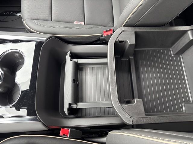 2026 Chevrolet Suburban Premier - Photo 26