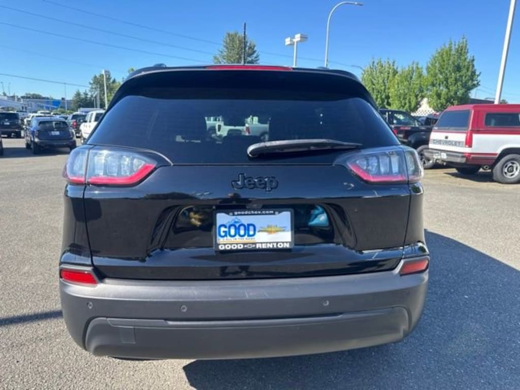 Used 2019 Jeep Cherokee Altitude