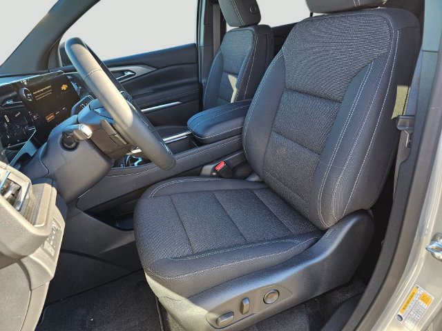 2027 Chevrolet Traverse LT - Photo 25