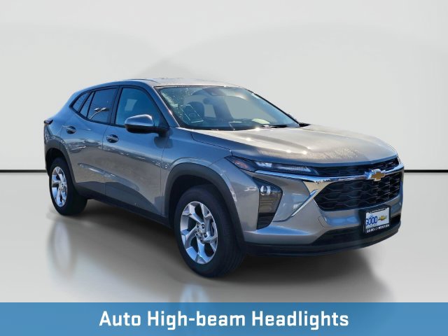 2026 Chevrolet Trax LS - Photo 8