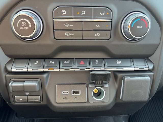 2026 Chevrolet Silverado 2500 HD Custom - Photo 25
