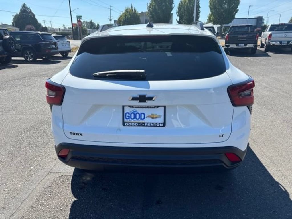 New 2026 Chevrolet Trax LT SUV