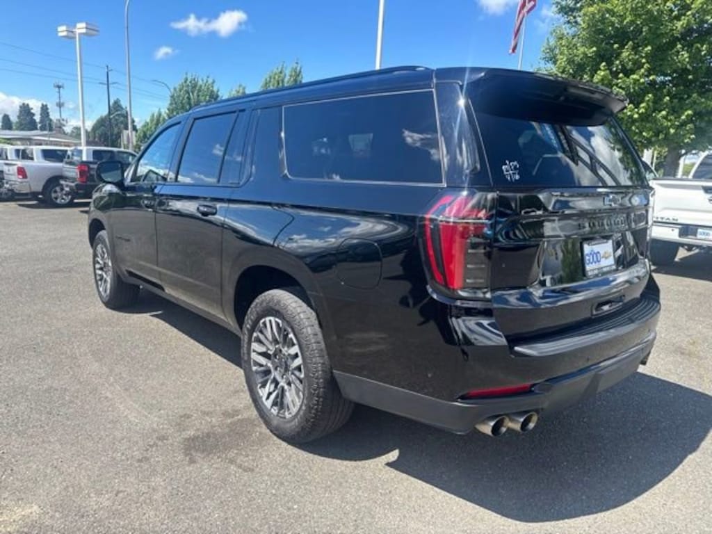 Used 2025 Chevrolet Suburban Z71 SUV