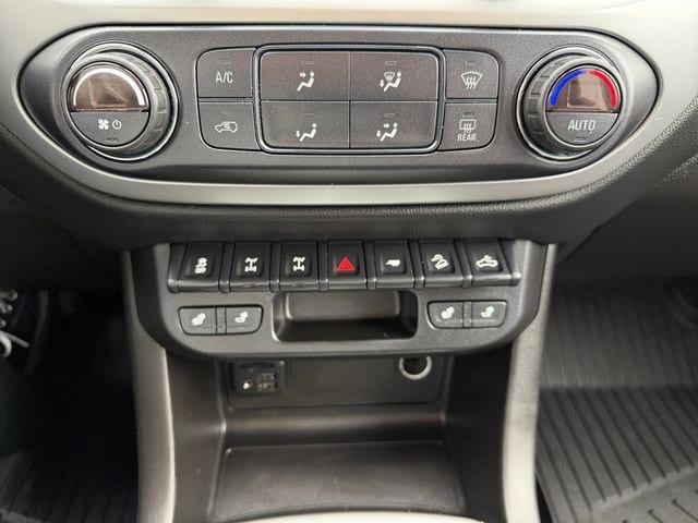 2021 Chevrolet Colorado ZR2 - Photo 17