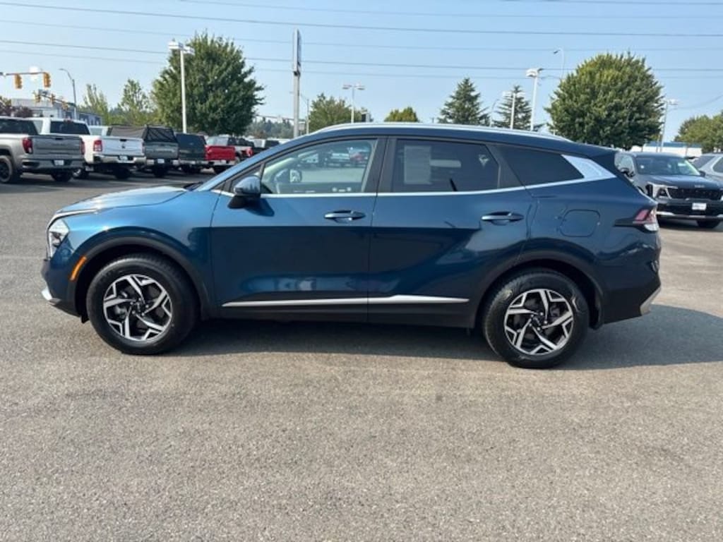 Used 2024 Kia Sportage LX