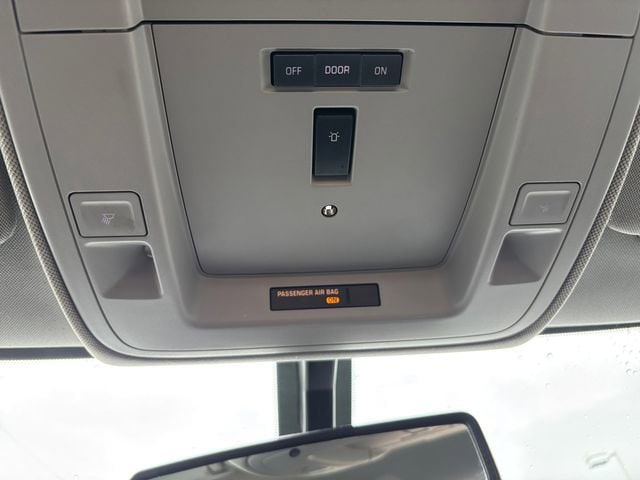 2018 GMC Sierra 3500 Chassis Cab Base - Photo 23