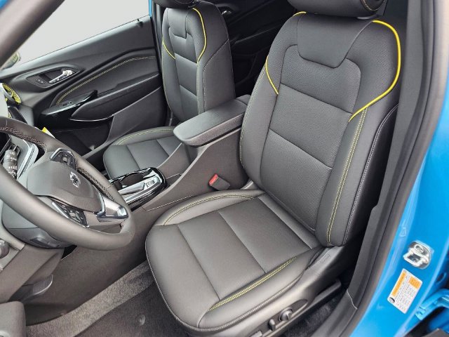 2026 Chevrolet Trax LT - Photo 25