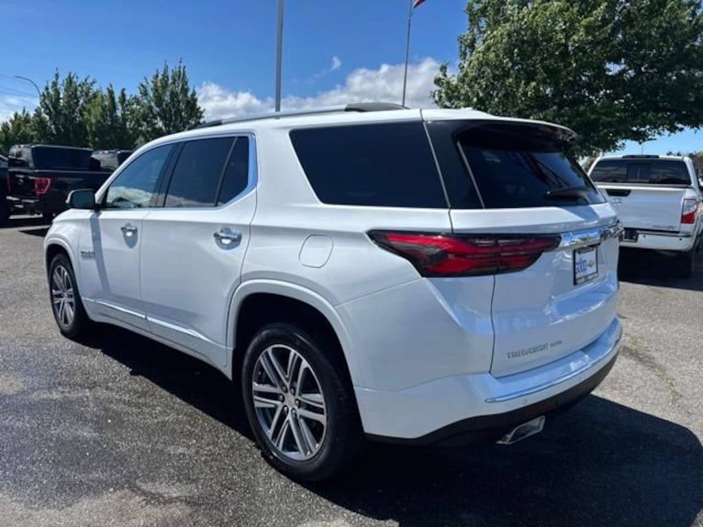 Used 2023 Chevrolet Traverse High Country SUV