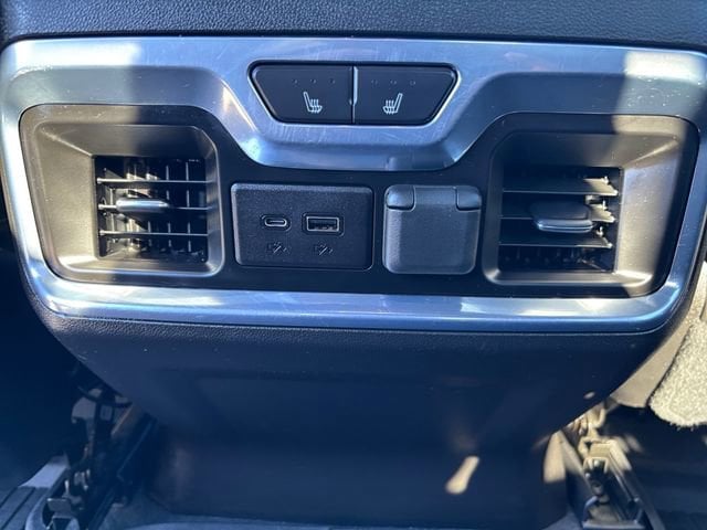 2022 Chevrolet Silverado 3500HD High Country - Photo 33