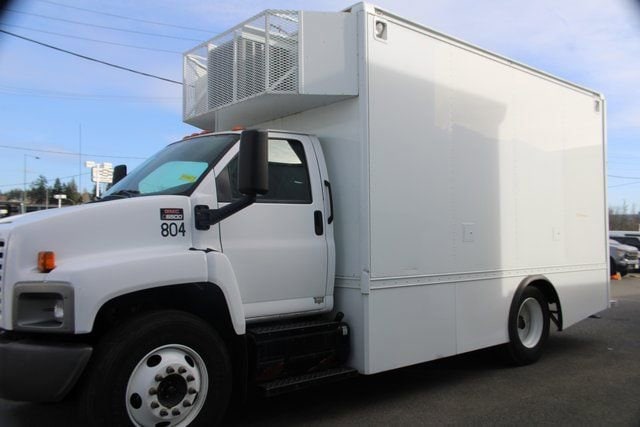 2005 GMC TopKick's photo