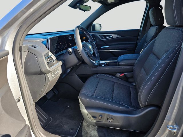 2027 Chevrolet Traverse LT - Photo 24
