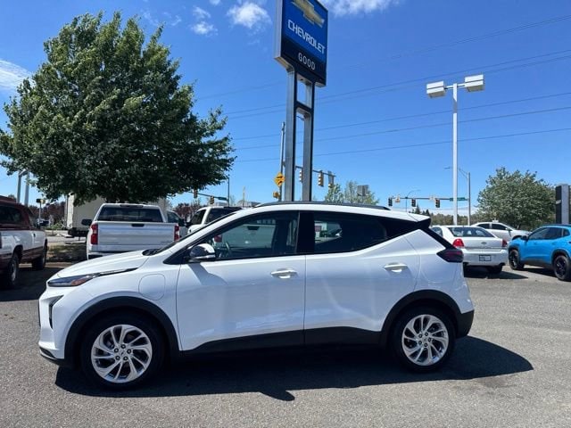 Used 2023 Chevrolet Bolt EUV LT with VIN 1G1FY6S05P4199450 for sale in Renton, WA