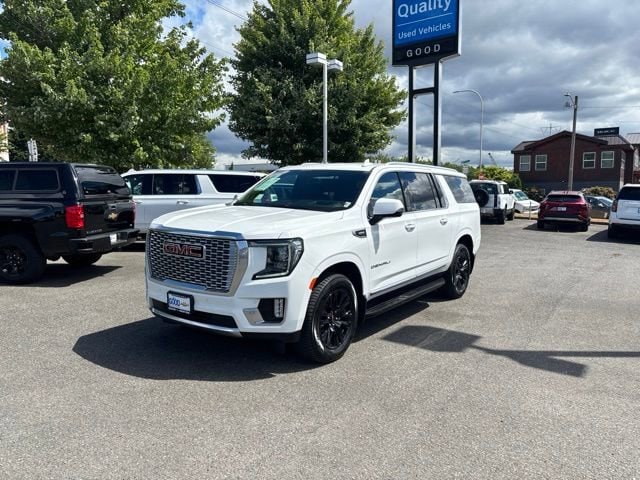 2022 GMC Yukon Denali AWD's photo