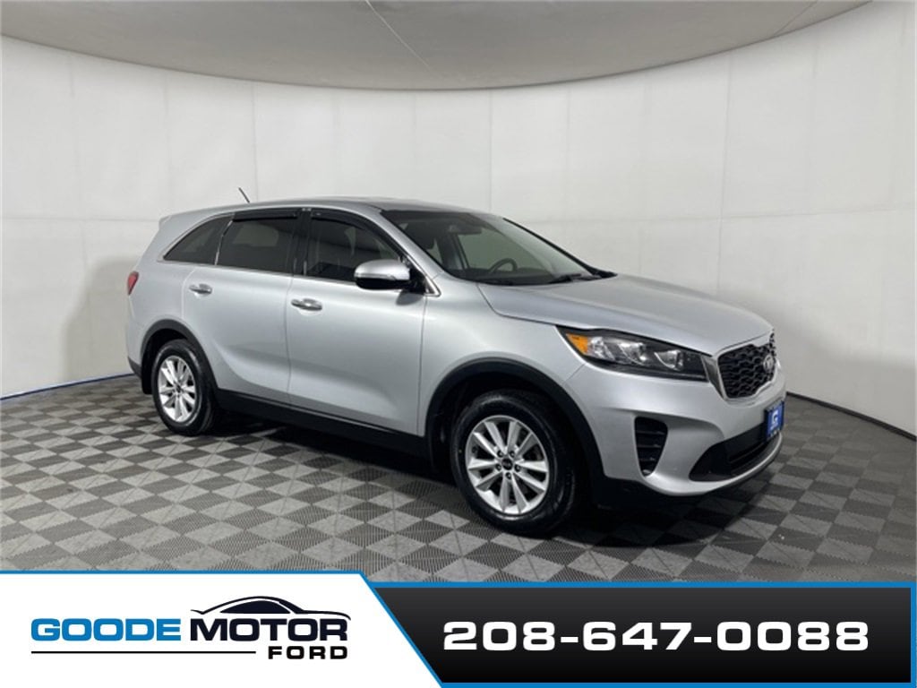 Used 2020 Kia Sorento LX with VIN 5XYPG4A36LG649990 for sale in Burley, ID