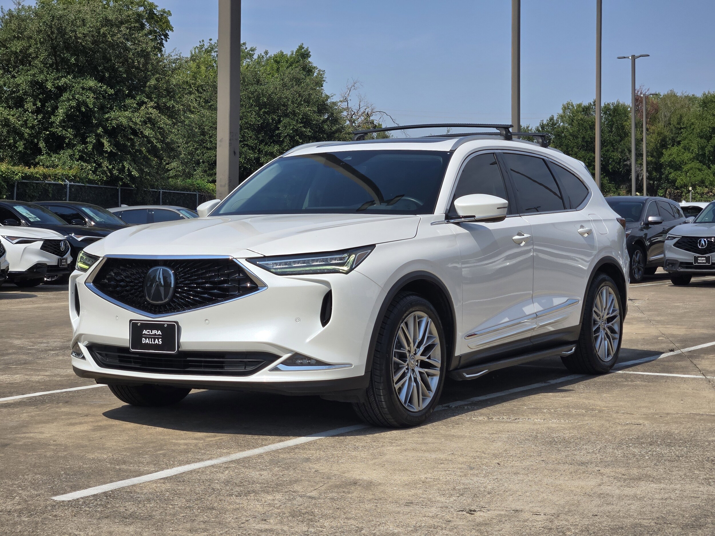 2023 Acura MDX SH-AWD Advance photo 3