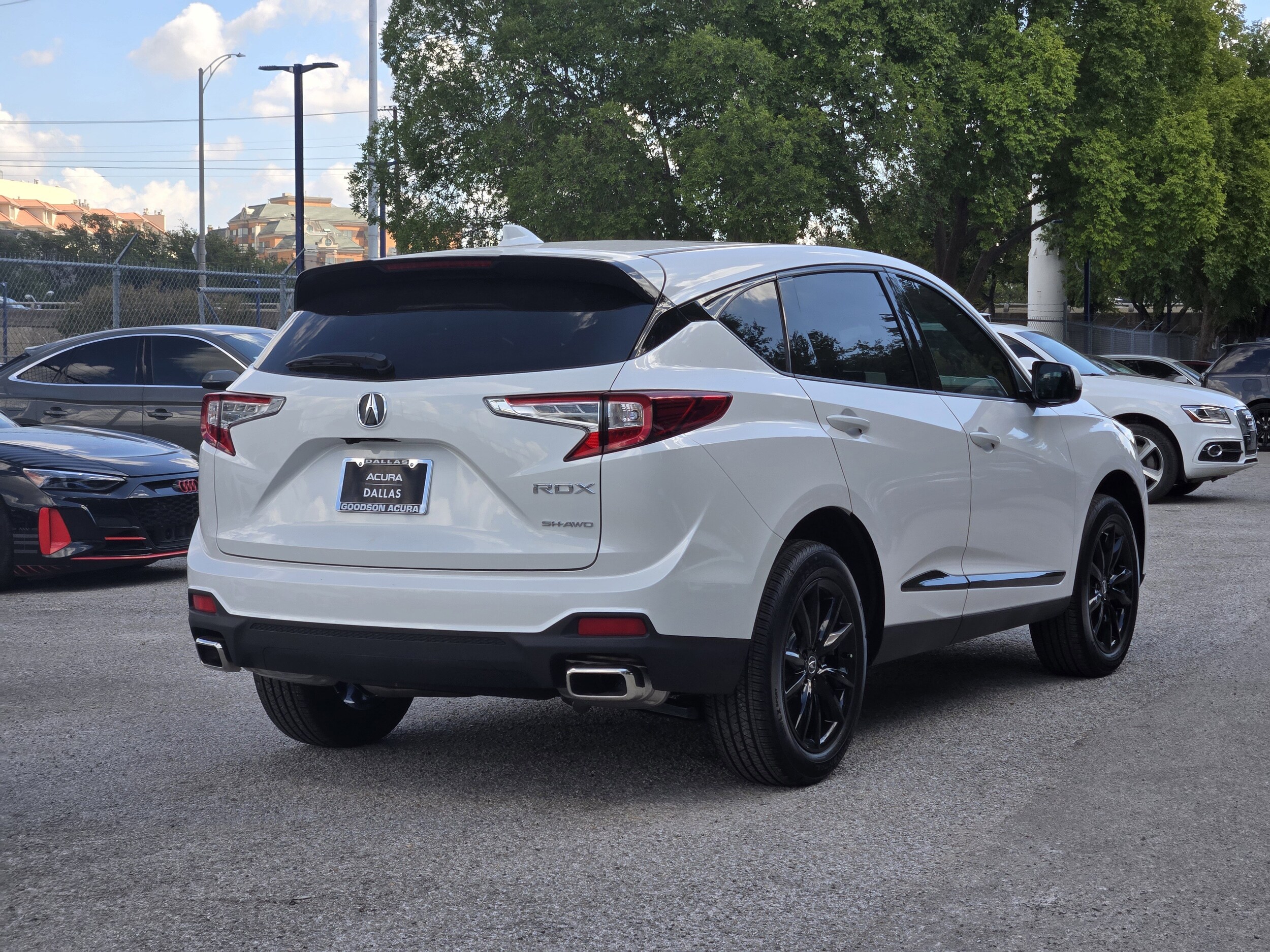 2025 Acura RDX photo 2