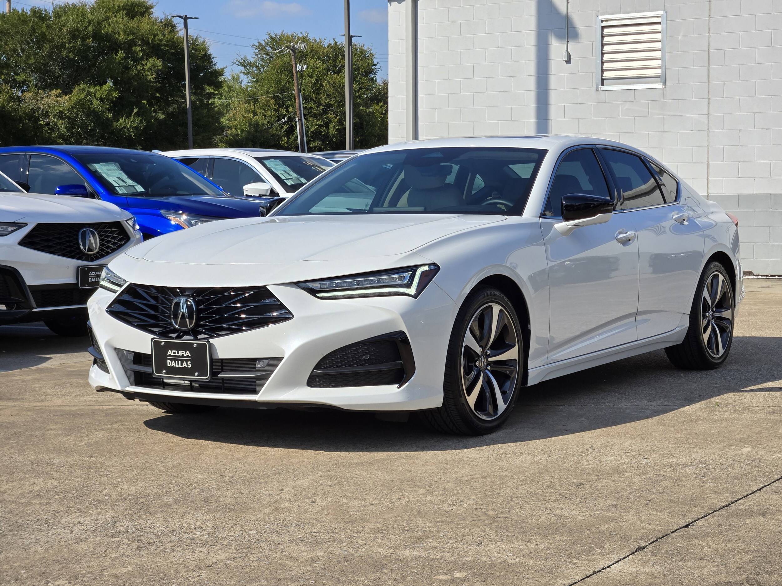 2025 Acura TLX Technology photo 3