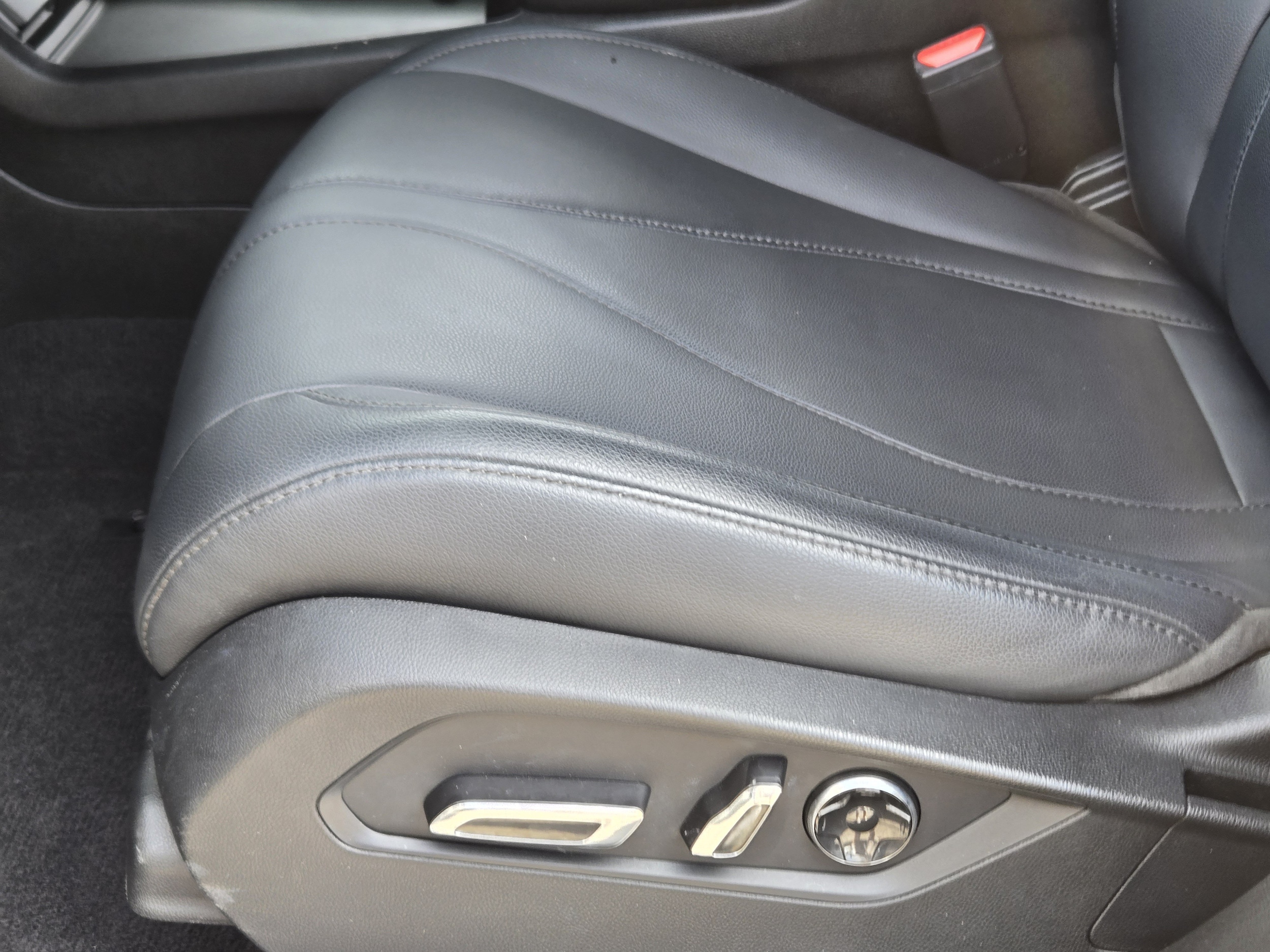 Pre-Owned 2021 Acura RDX thumbnail 24