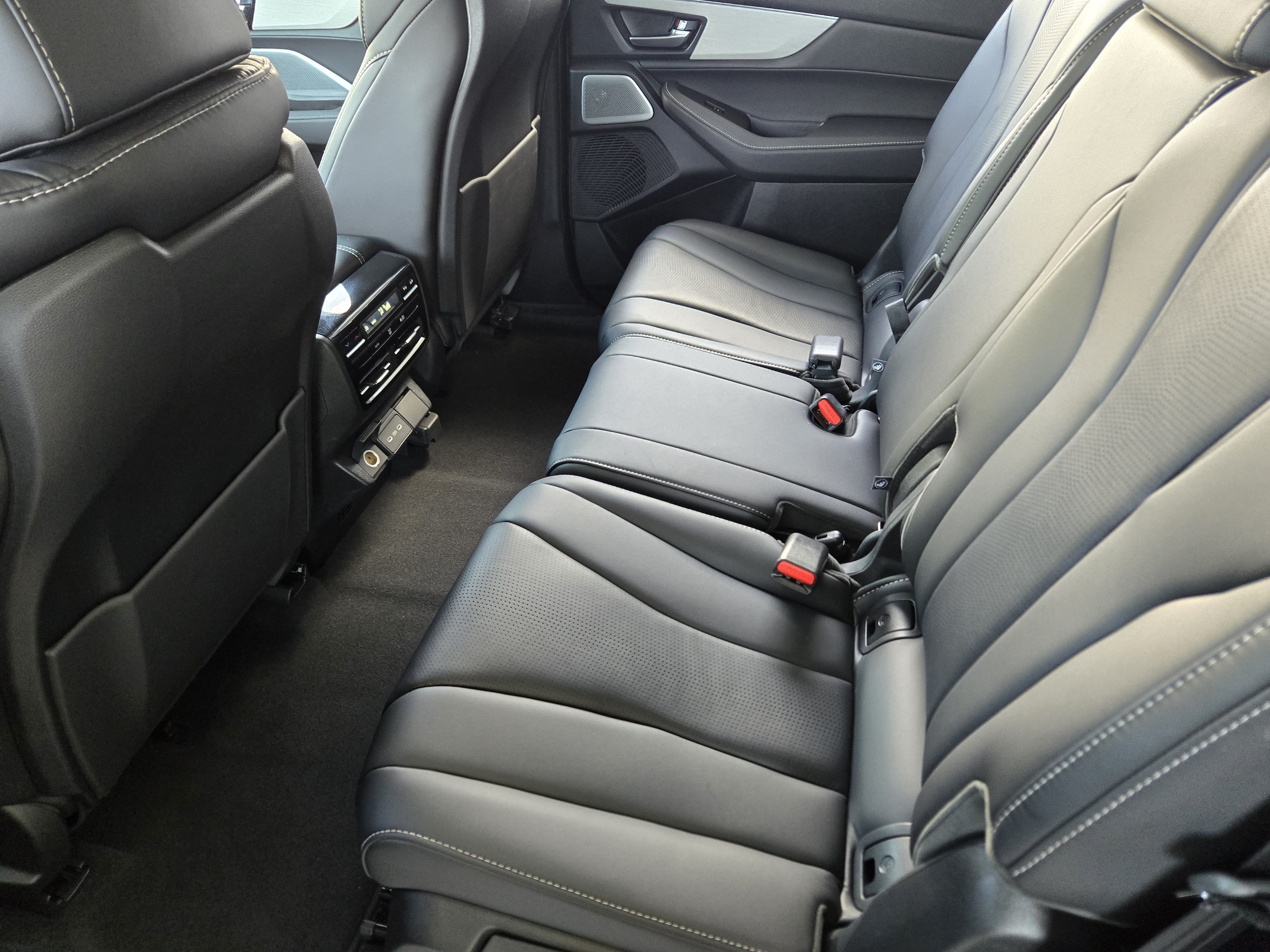 2025 Acura MDX Technology Package - Photo 29