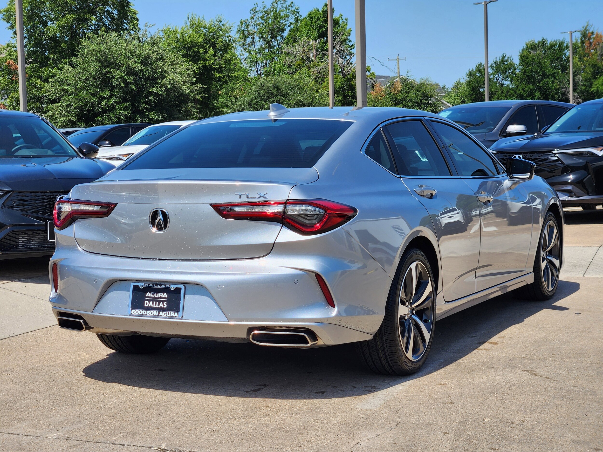 2025 Acura TLX Technology photo 3