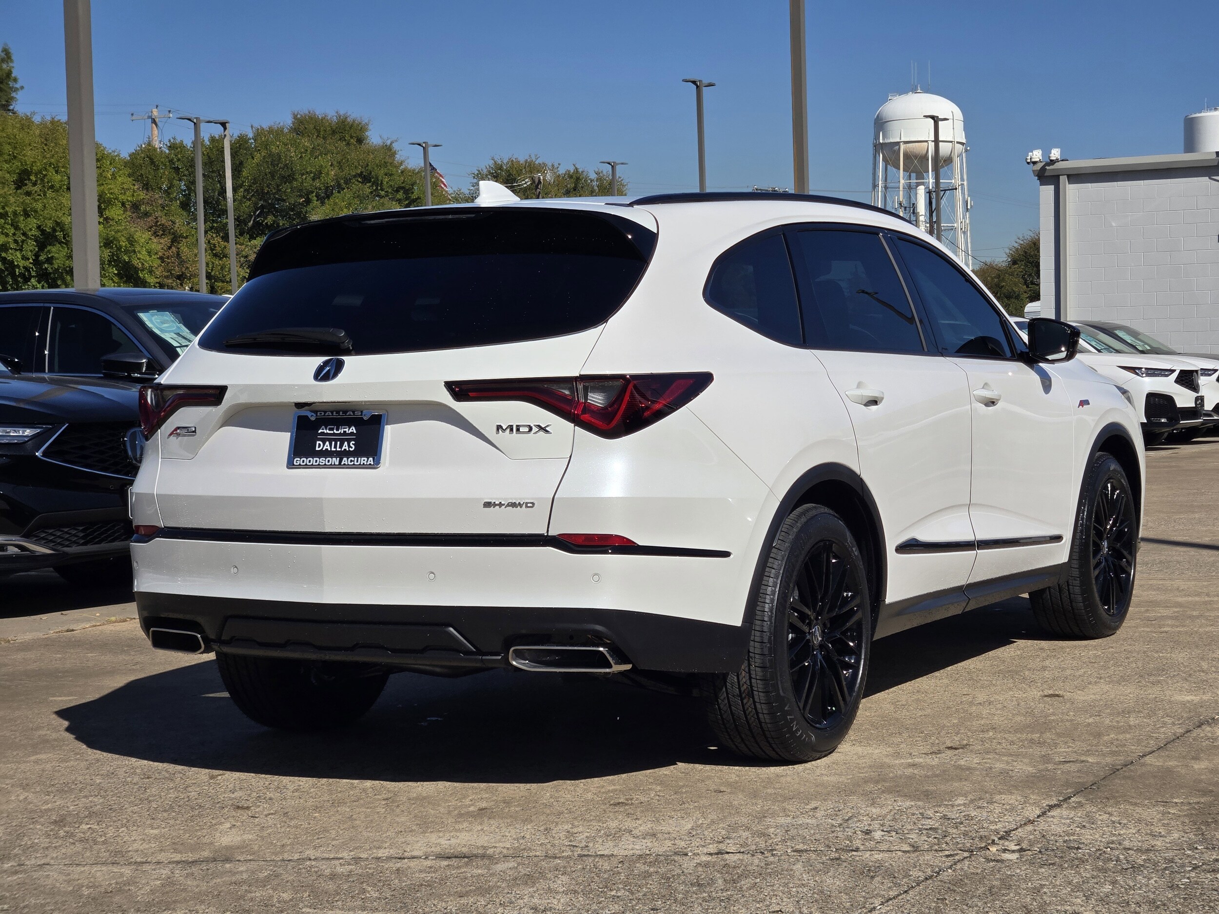 2026 Acura MDX SH-AWD A-Spec Advance photo 3