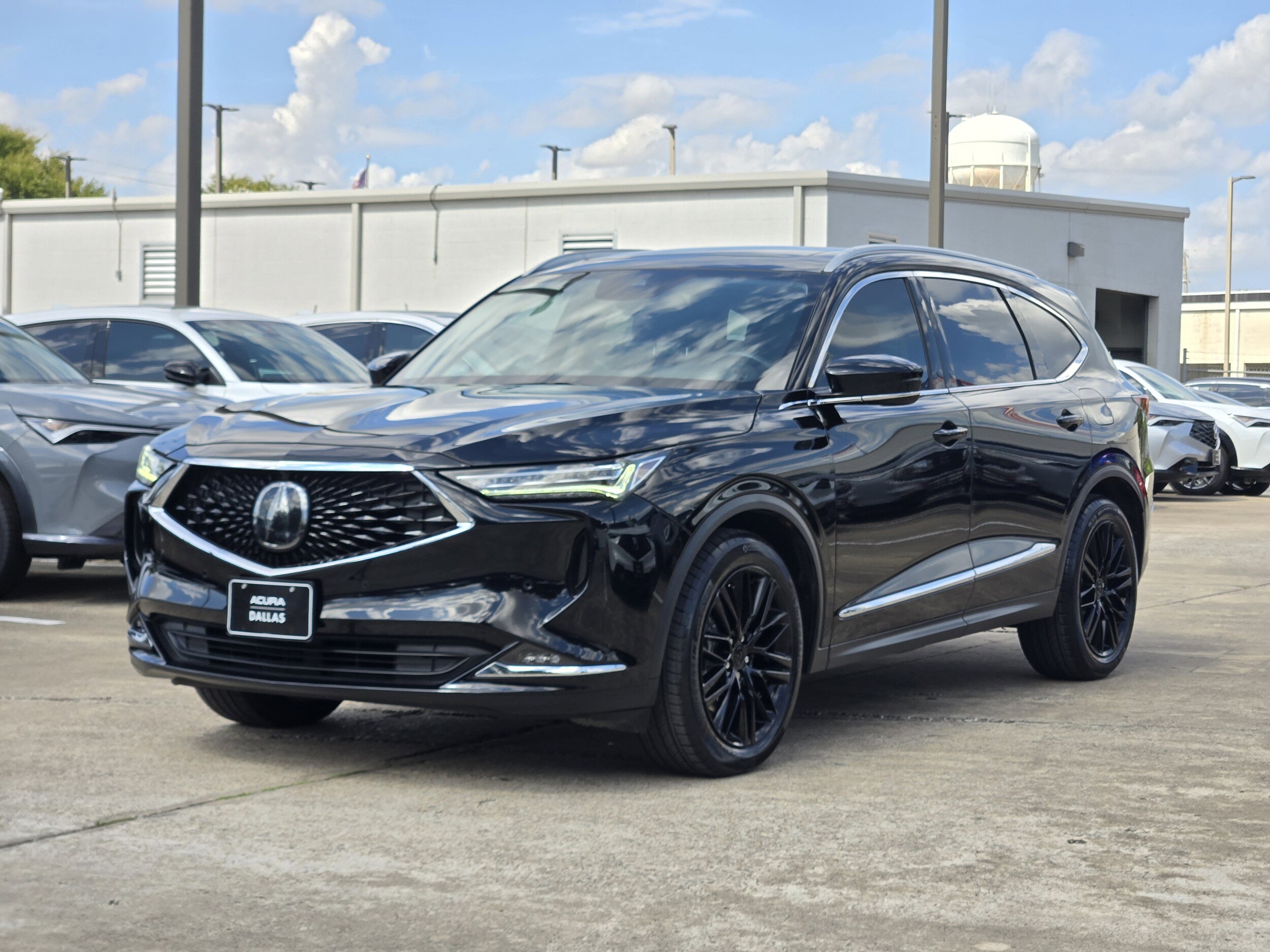 2023 Acura MDX SH-AWD Advance photo 3