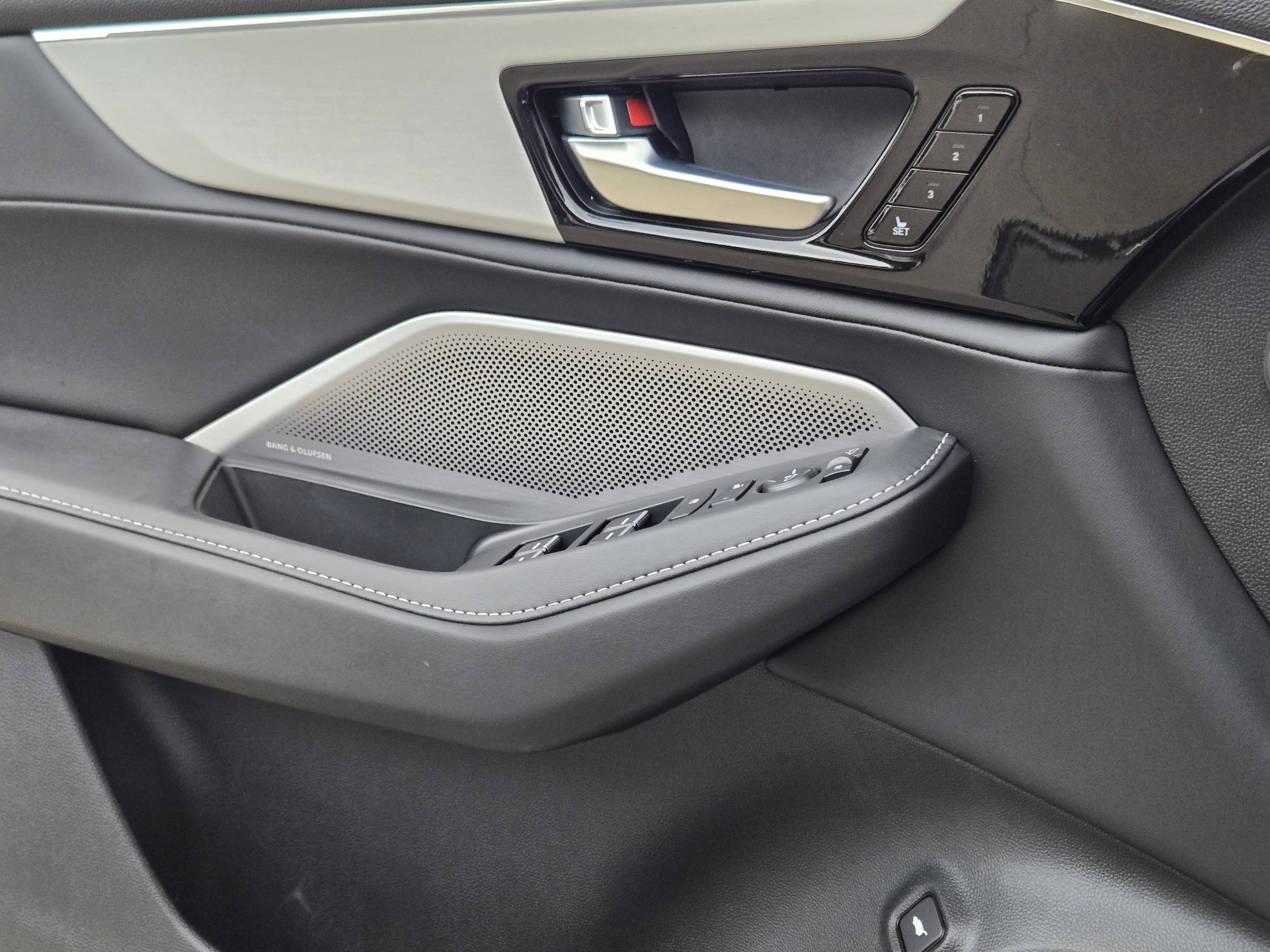 2026 Acura MDX Technology Package - Photo 23
