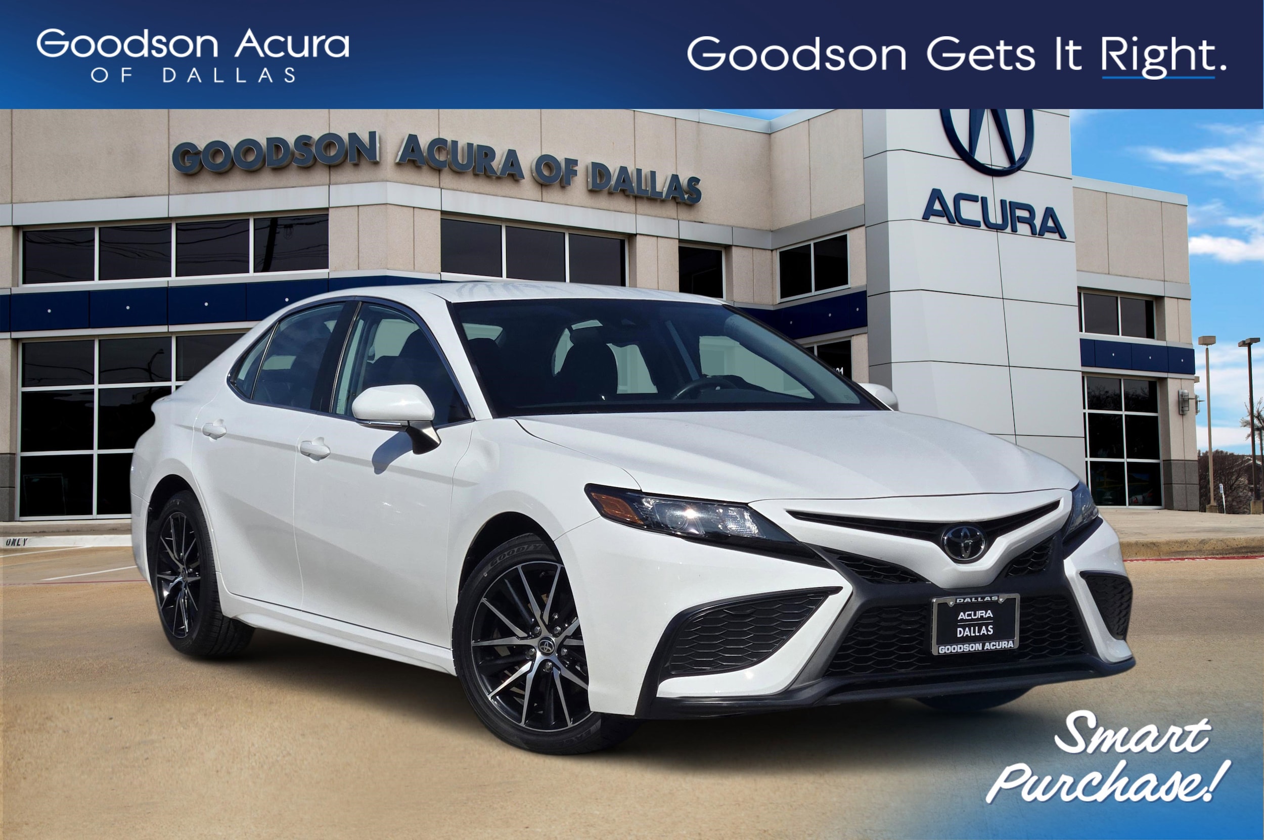 2024 Toyota Camry SE's photo