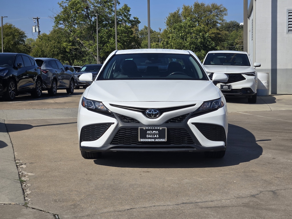 Used 2024 Toyota Camry SE Sedan