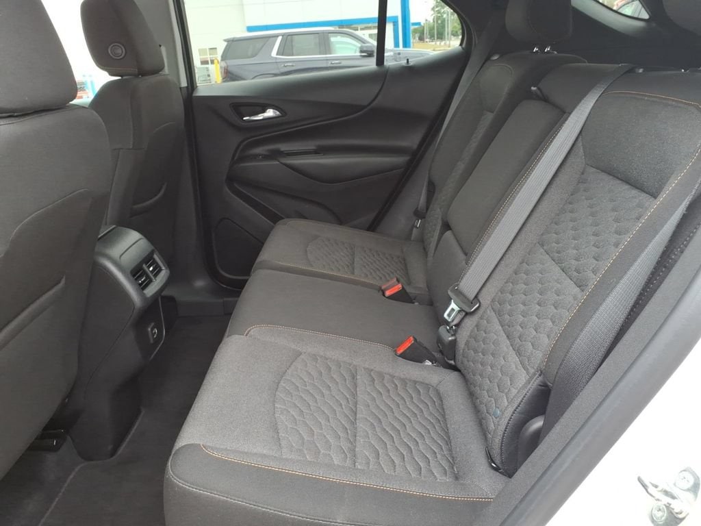 2021 Chevrolet Equinox LT - Photo 14