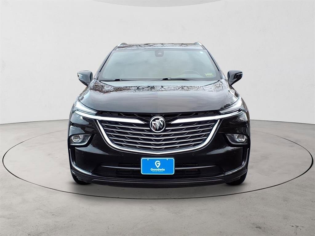 2023 Buick Enclave Essence photo 2