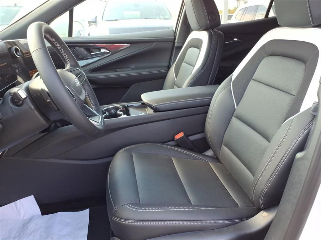 2025 Chevrolet Blazer EV LT - Photo 13