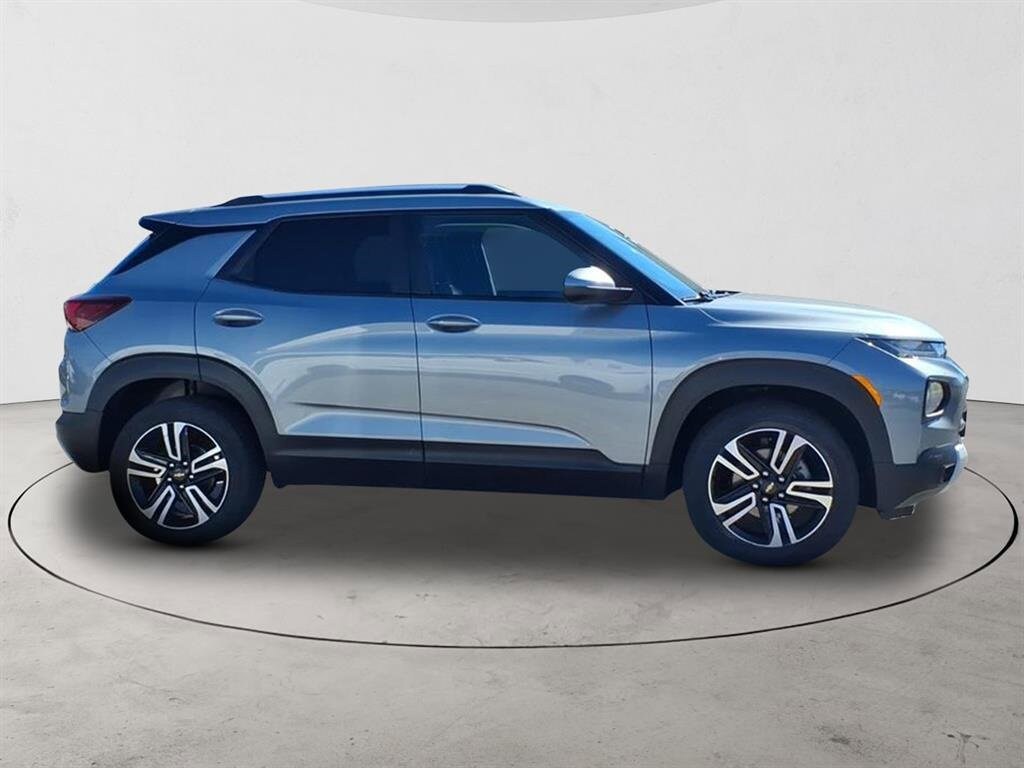 2023 Chevrolet Trailblazer LT photo 4