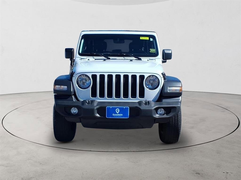 2021 Jeep Wrangler Unlimited Sport Altitude photo 2