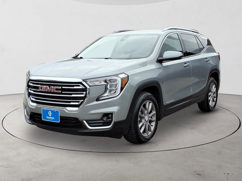 2024 GMC Terrain SLT AWD's photo