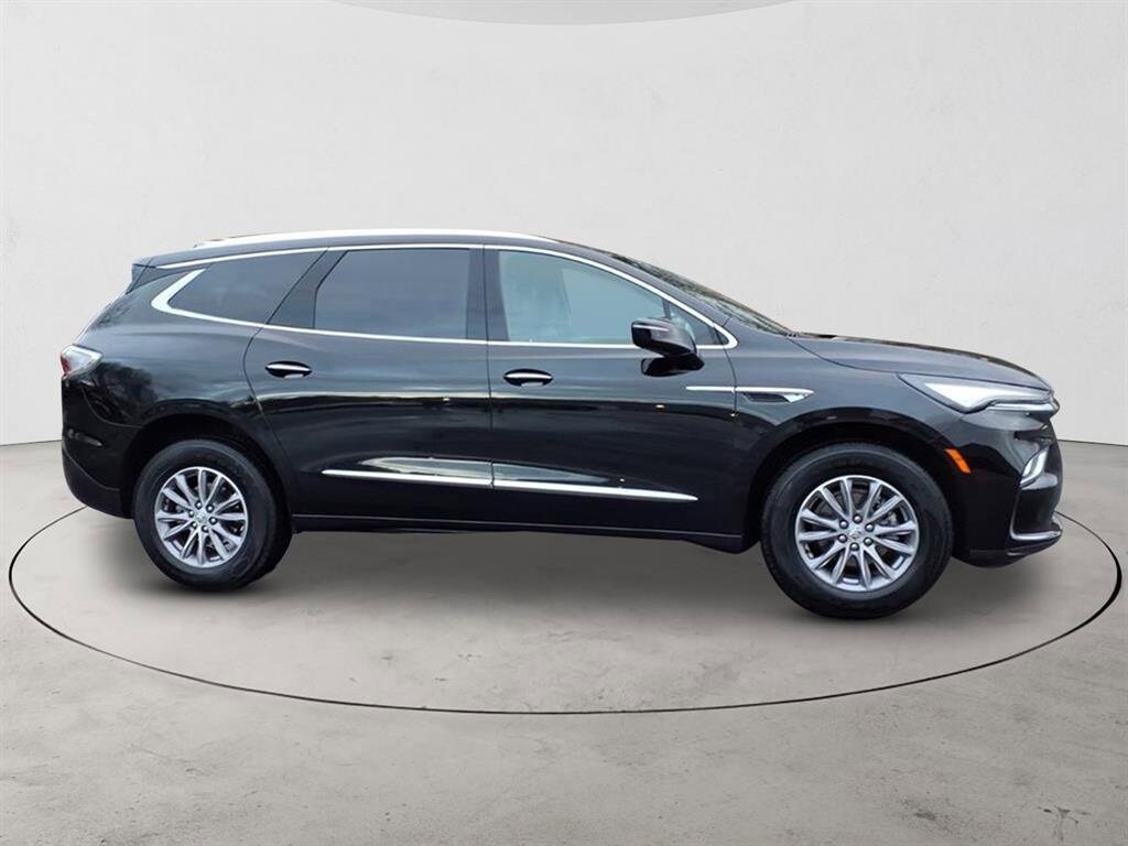 2023 Buick Enclave Essence photo 4