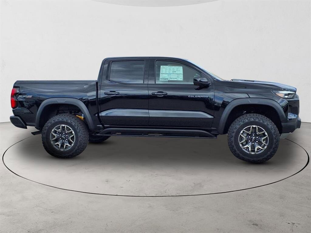 2026 Chevrolet Colorado ZR2 photo 4