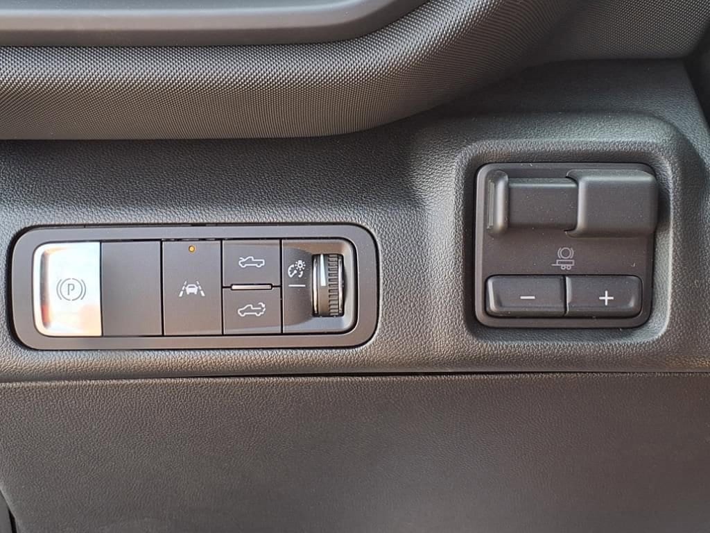 2026 Chevrolet Silverado EV LT - Photo 18