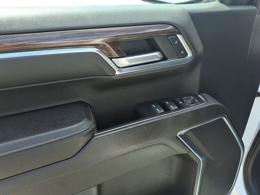 2023 Chevrolet Silverado 1500 RST - Photo 11