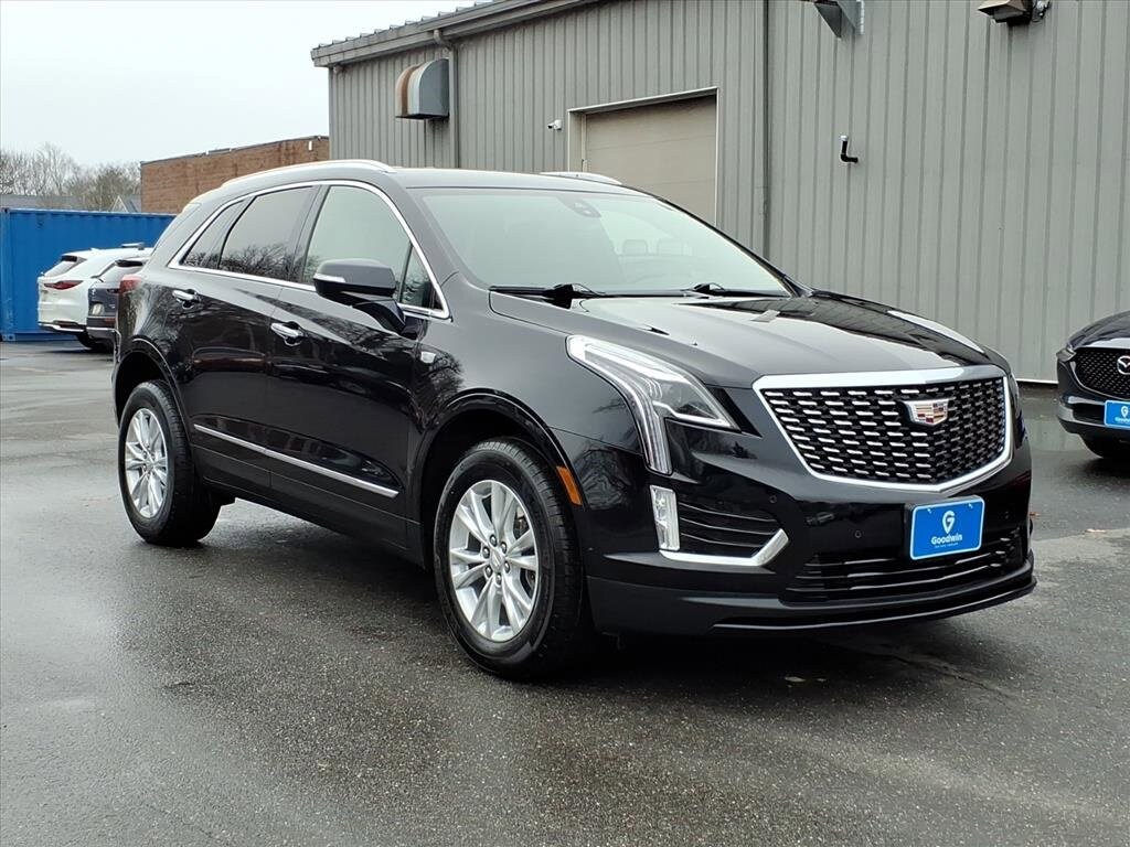 2022 Cadillac XT5 Luxury photo 3