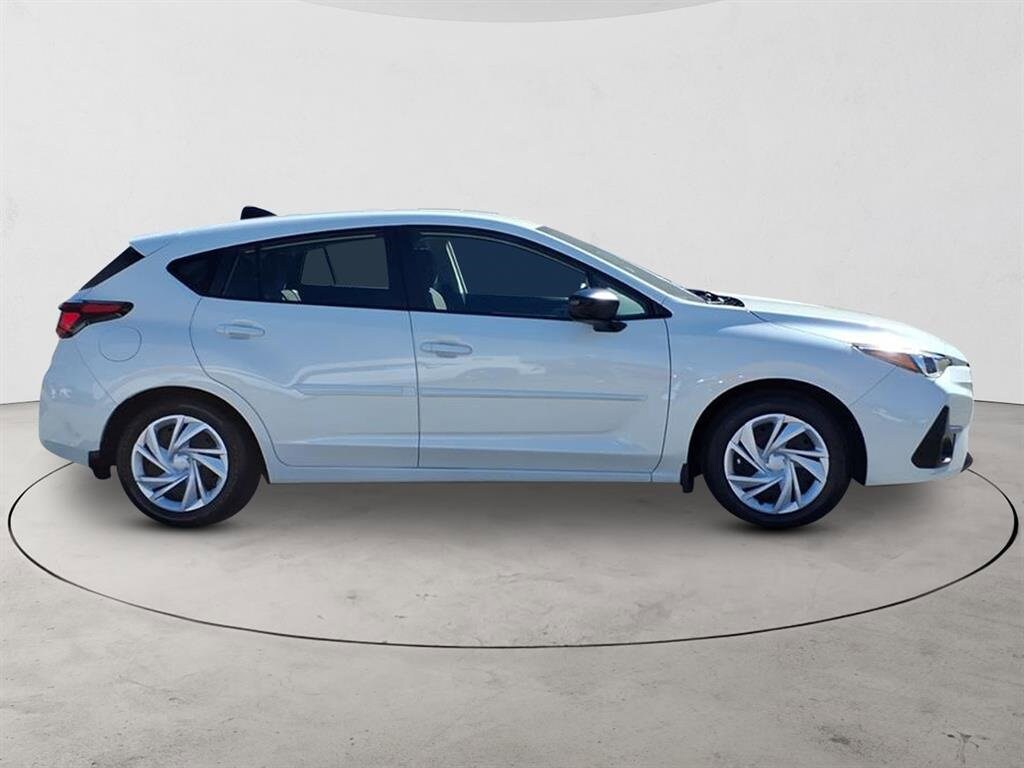 2024 Subaru Impreza Base photo 4